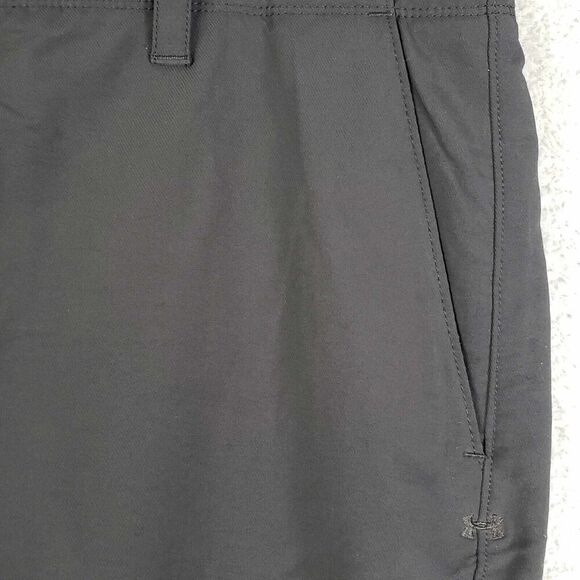 Under Armour UA Golf Shorts Men's Size 40 Solid Black Flat Front Performance - Picture 7 of 8